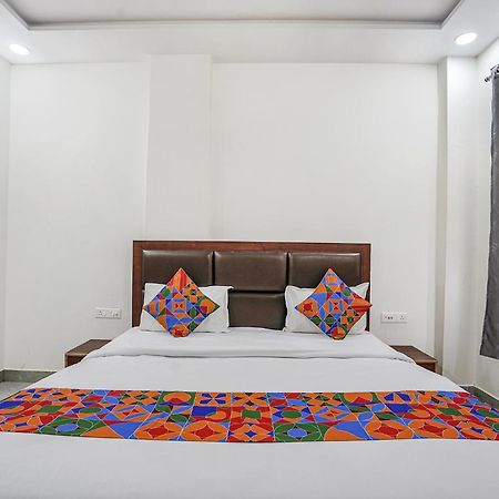 Fabhotel Akash Inn Агра Экстерьер фото