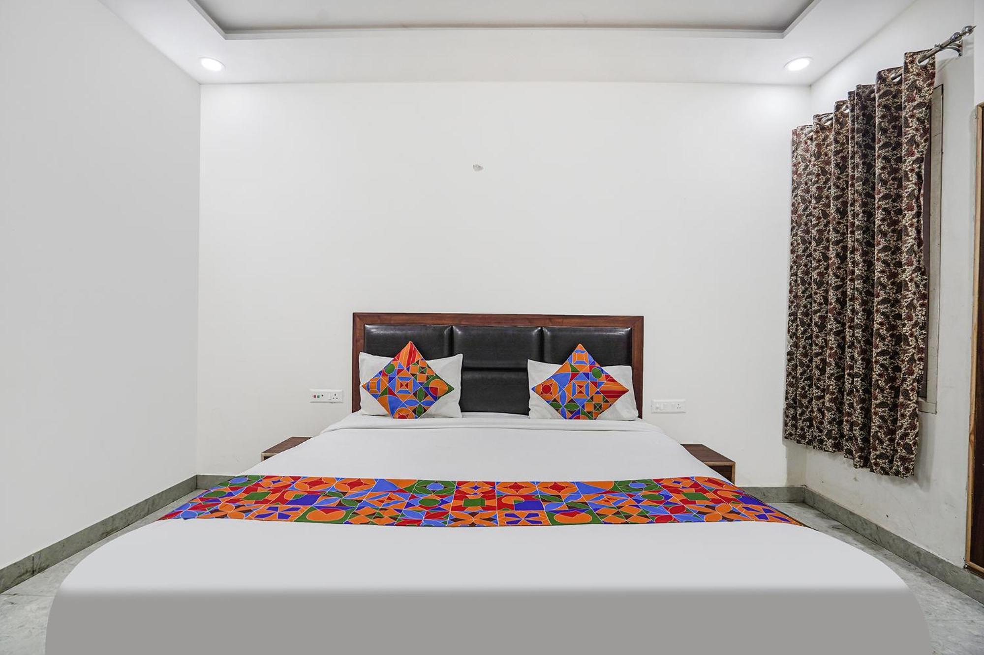 Fabhotel Akash Inn Агра Экстерьер фото